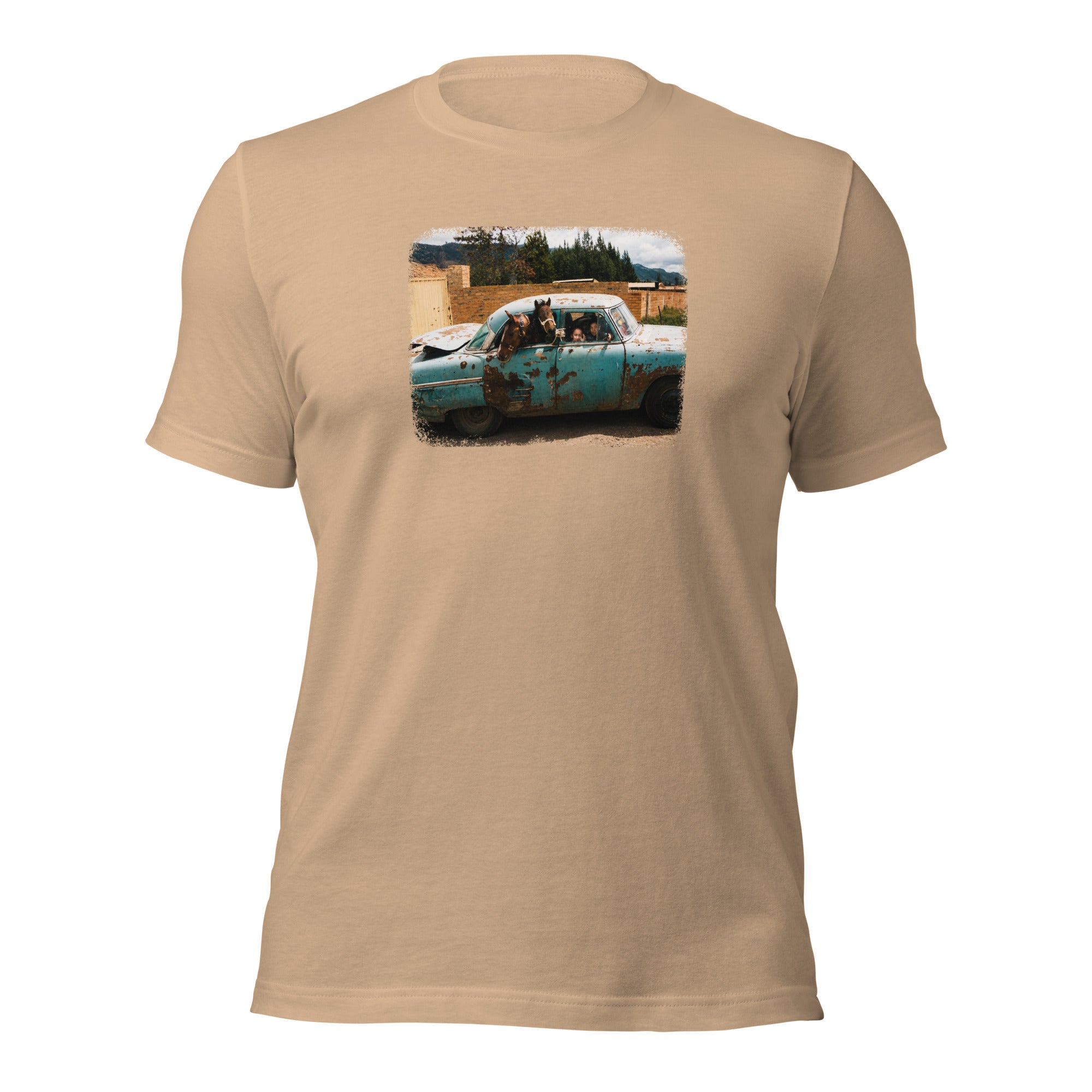 ¡Vamonos! tan tee — front graphic print — Pistolero Clásico