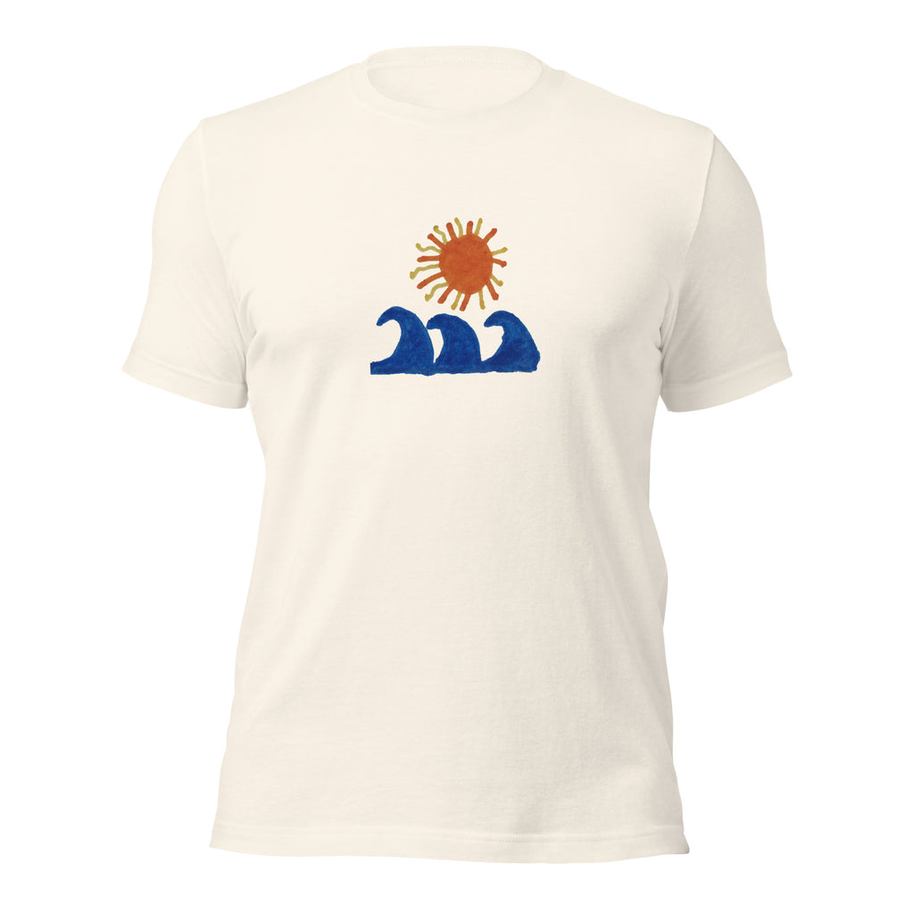 Summer vintage white tee — front graphic print detail — Pistolero Clásico